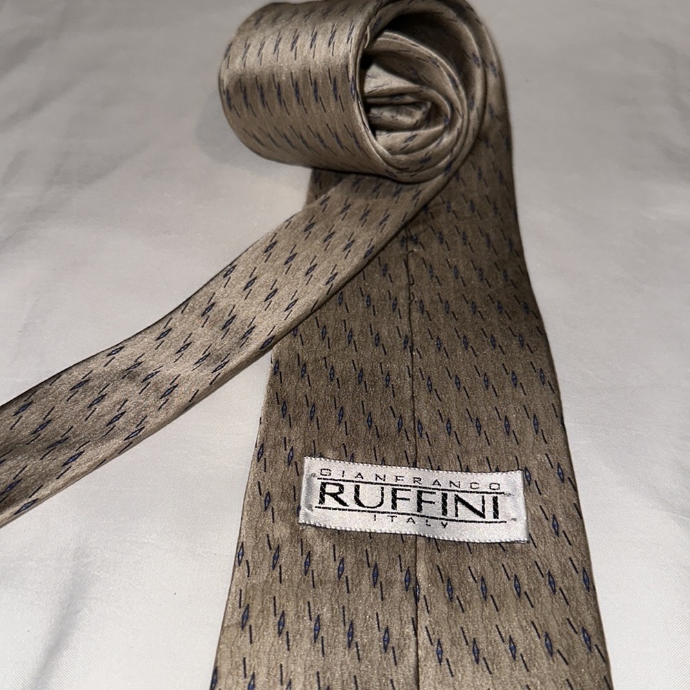 Gianfranco Ruffini silk tie - Picture 4 of 4